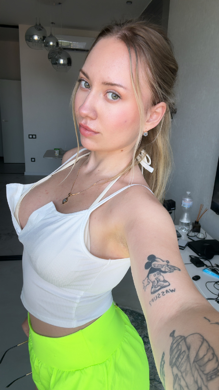 KateV in her underwear in Wuzhou