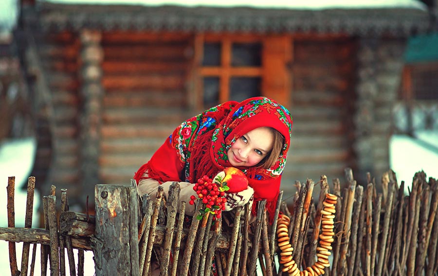 Sexy girl Women in Slavic costumes in Wuzhou