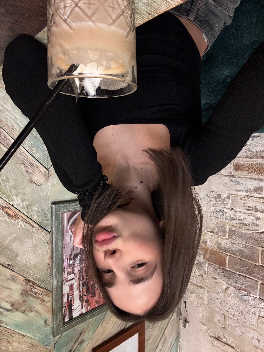 Fresh photos, fresh mood — Tina online in Wuzhou